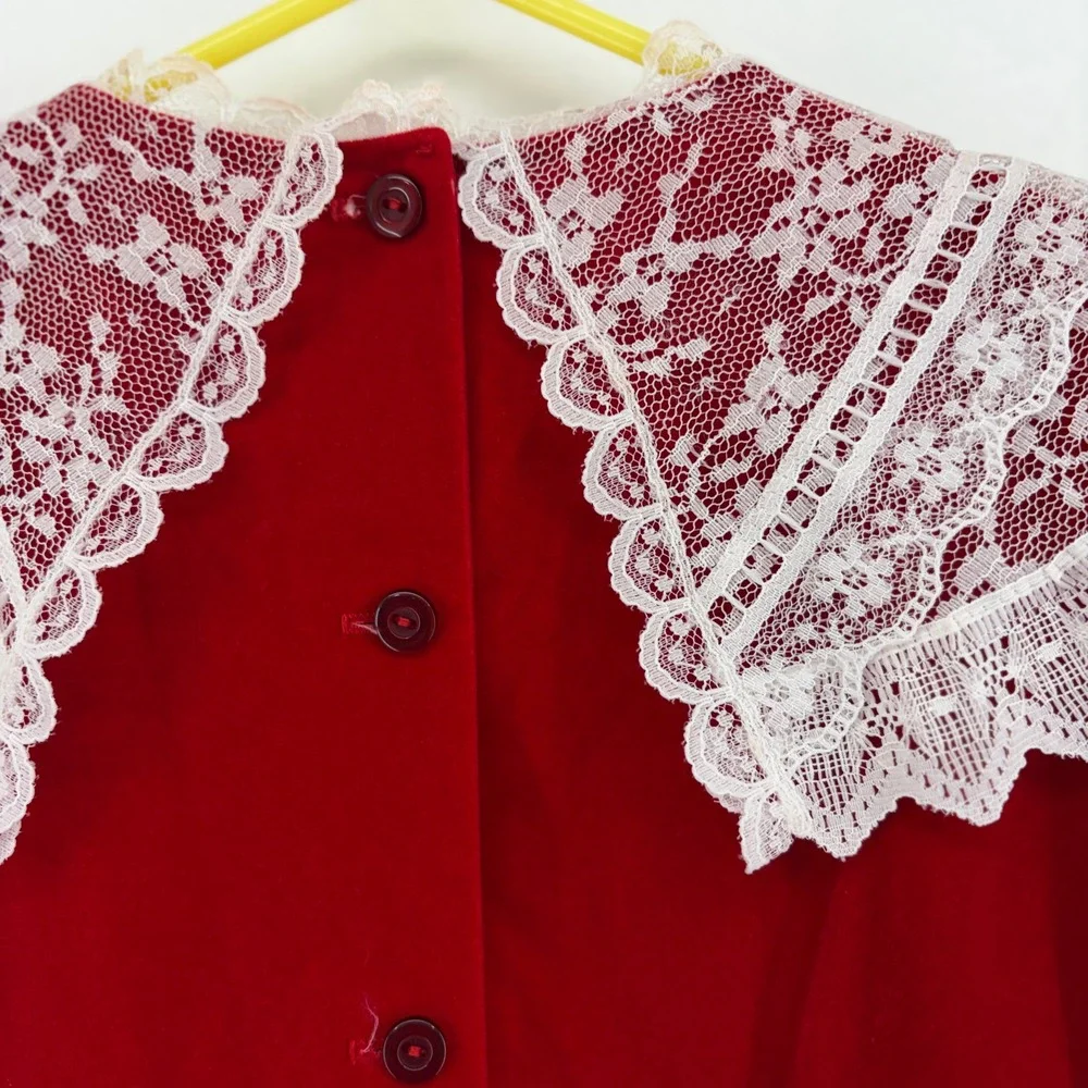 Vintage Picture Perfect Red Velvet Lace Collar Dress Girls Size 10 USA Holiday